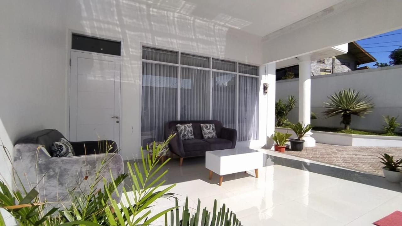 Villa Tiara 2 Cikundul Exterior foto