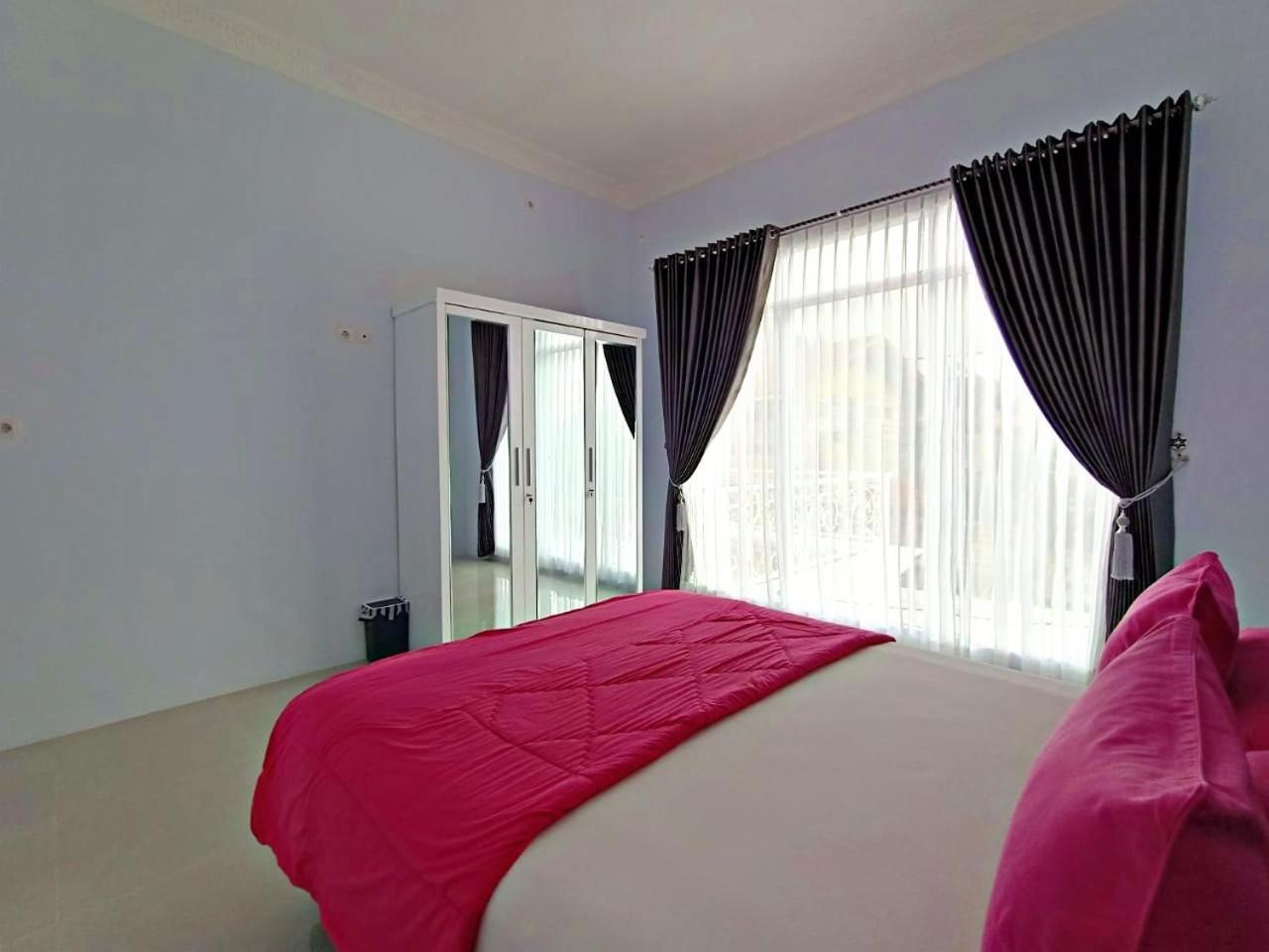 Villa Tiara 2 Cikundul Exterior foto
